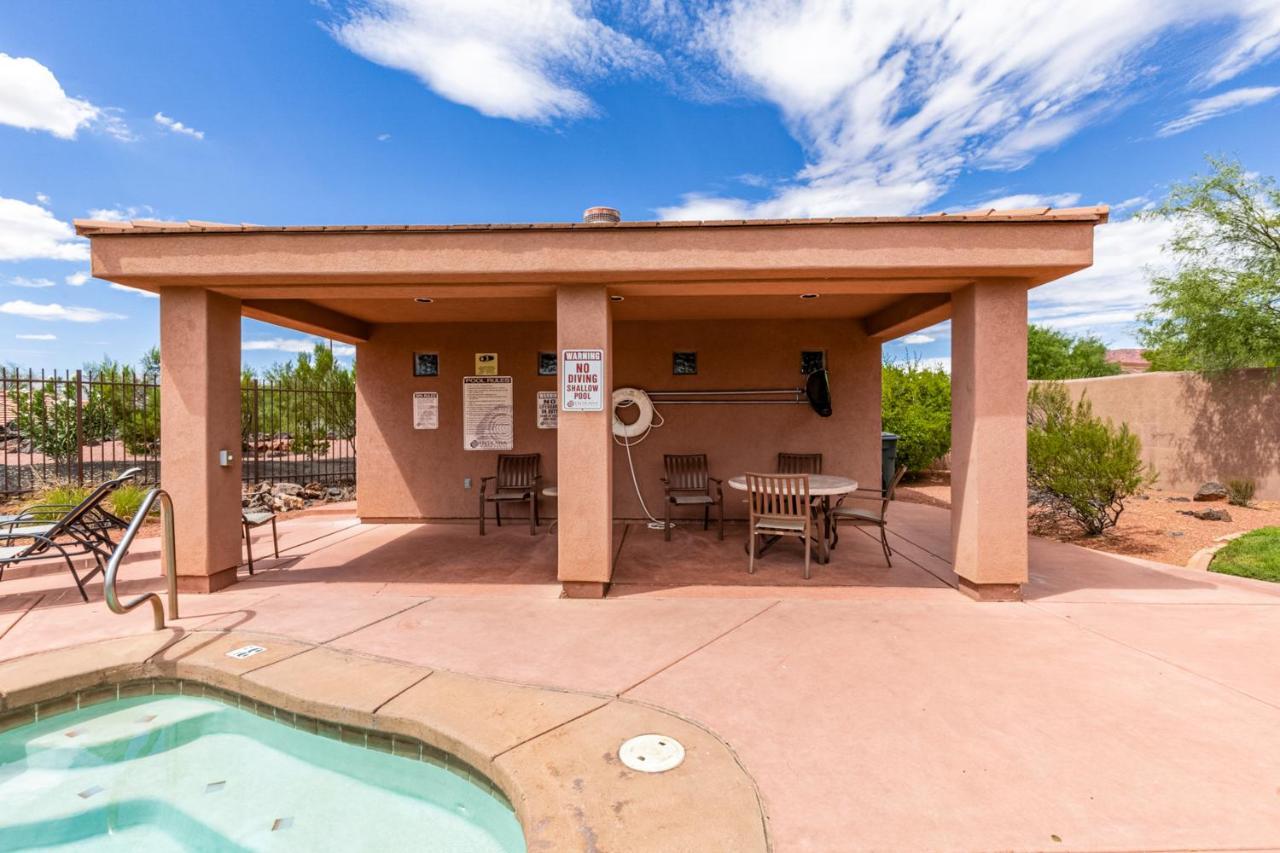 Lava Falls At Entrada & Santa Clara Sunrise Exterior photo